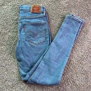 Levi 720 High Rise Super Skinny